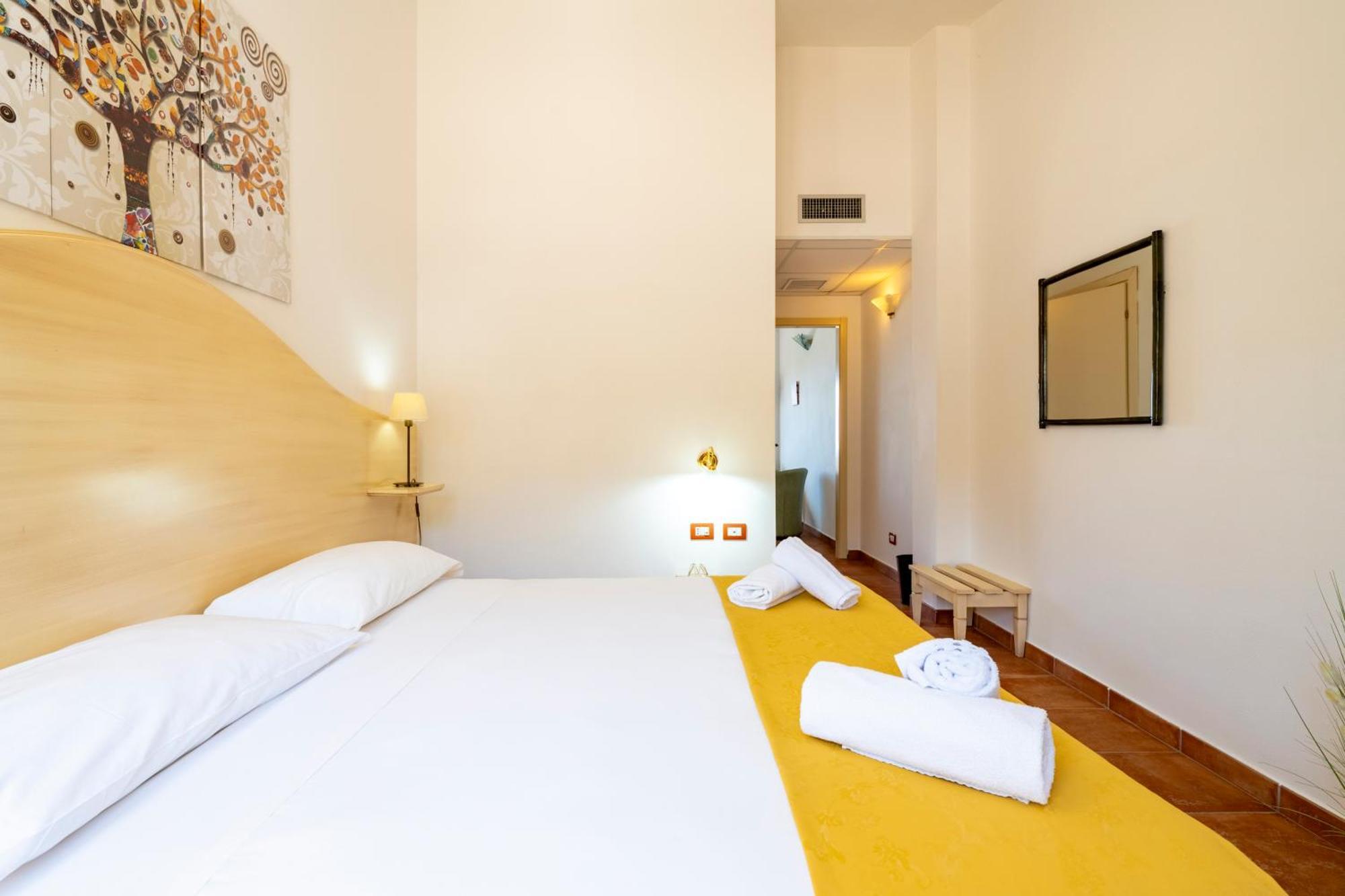 Hotel Marie Claire Lanusei Exterior photo