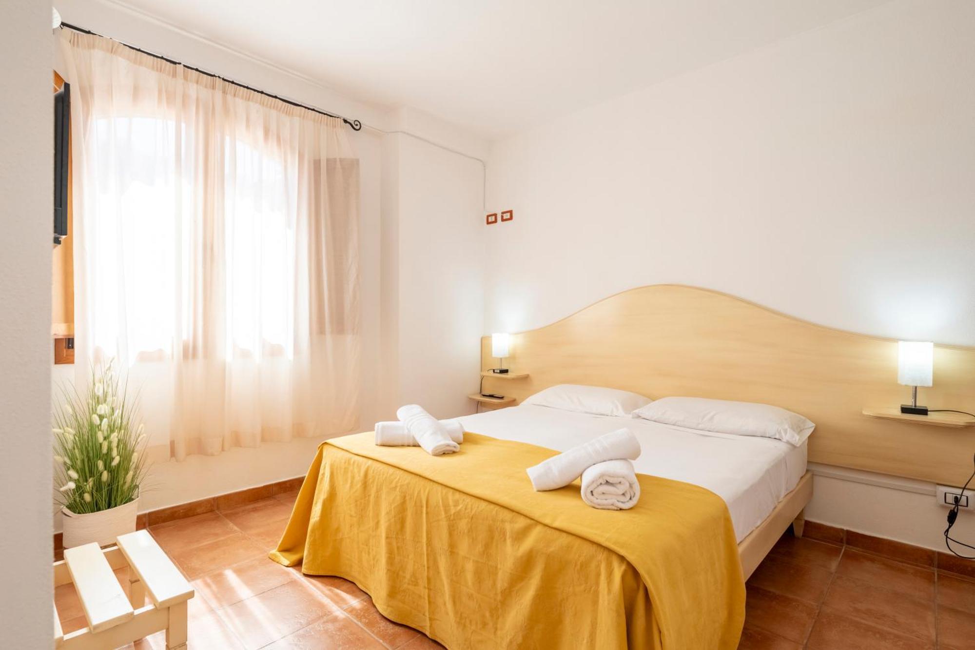 Hotel Marie Claire Lanusei Exterior photo